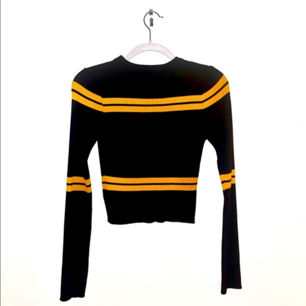 Sweater - Picture 2 of 3